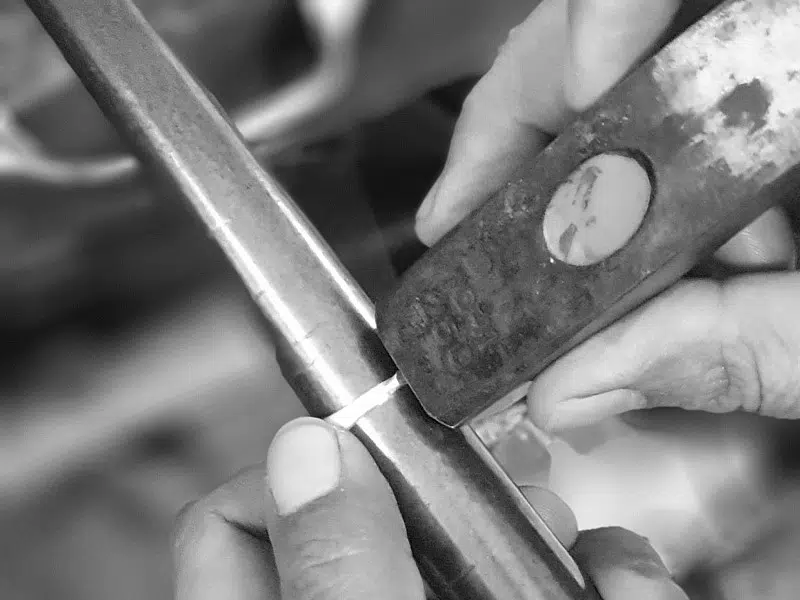 Ring sizing and customization options for mass-produced jewelry