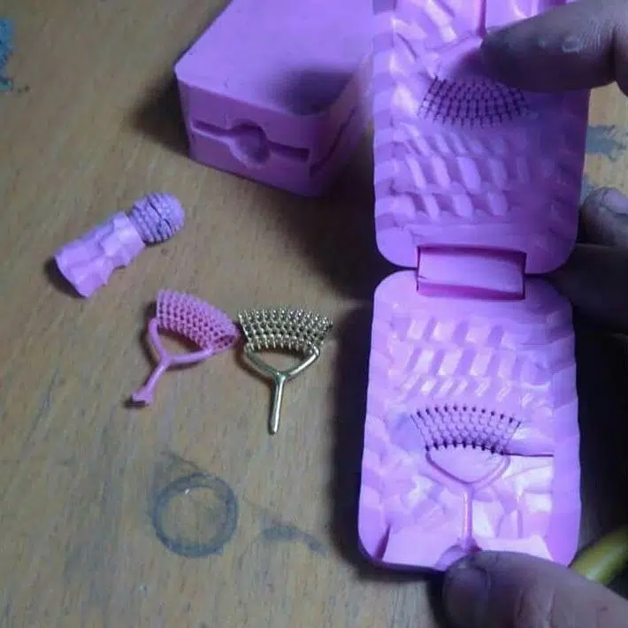 Quality control inspection of jewelry master mold accuracy